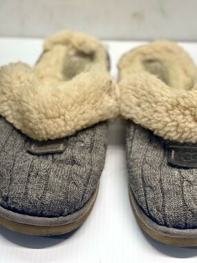 UGG Slippers Women 11